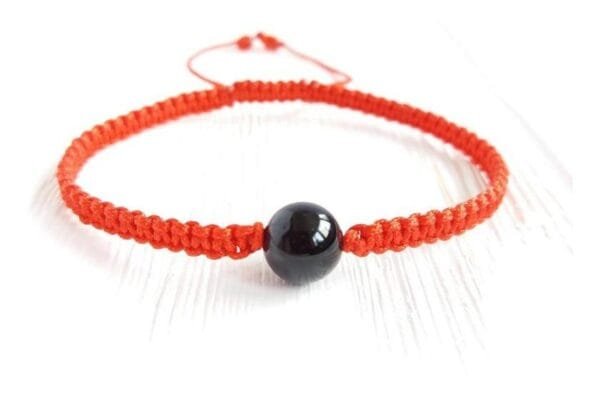 Pulsera Obsidiana Negra Hilo Rojo Macrame - Image 2