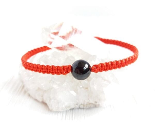 Pulsera Obsidiana Negra Hilo Rojo Macrame