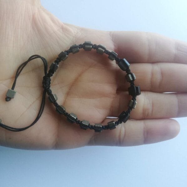 Pulsera Pirita y Turmalina Negra Macrame - Image 3