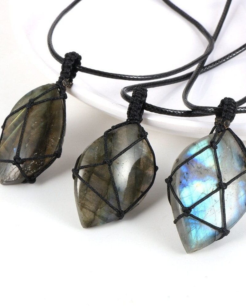 Collar Piedra Labradorita Colgante Macrame