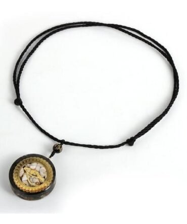 Collar Orgonita Ojo Horus Obsidiana Howlita