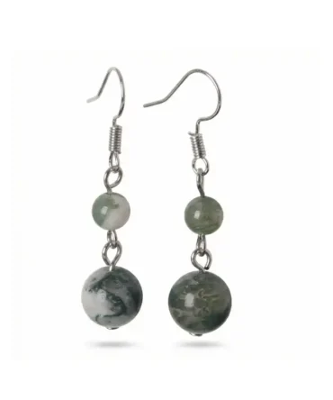 Aretes de plata con labradorita natural y destellos sutiles. Una joya de presencia introspectiva.