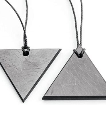 Collar Colgante Shungit Triángulo